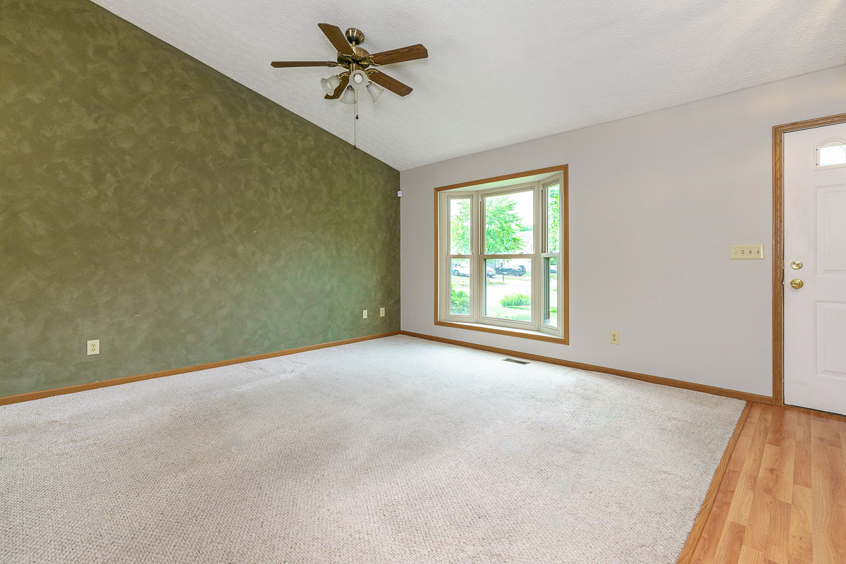 8126 Mandalay Rd-28