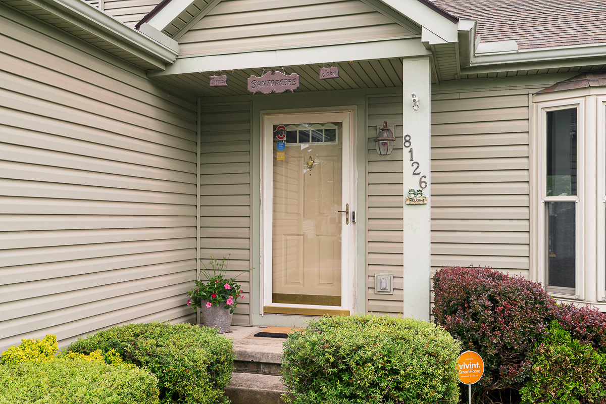 8126 Mandalay Rd-3