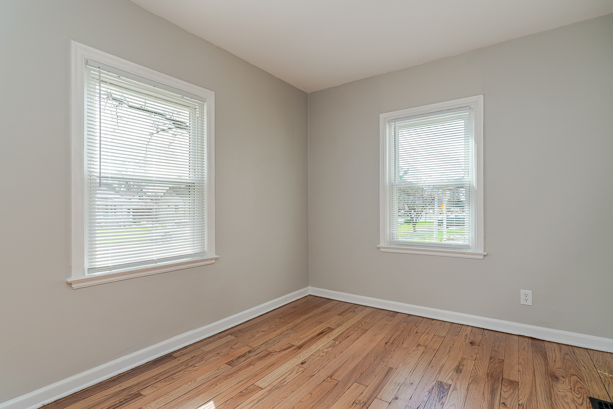 816 E. Melrose Ave -16