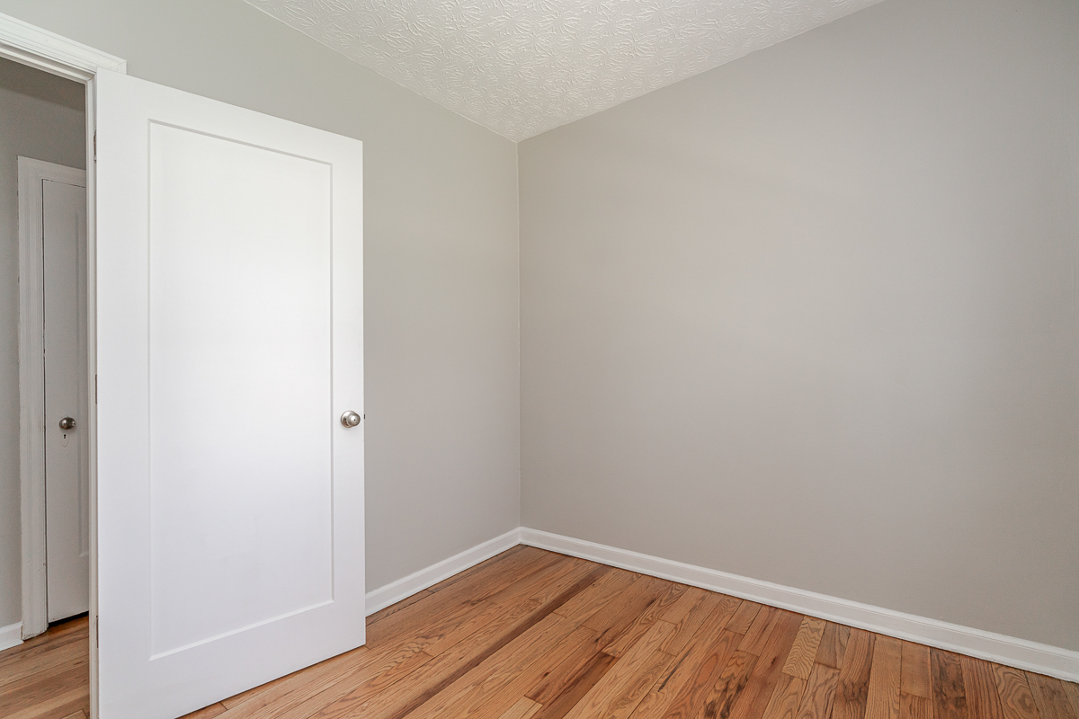 816 E. Melrose Ave -21