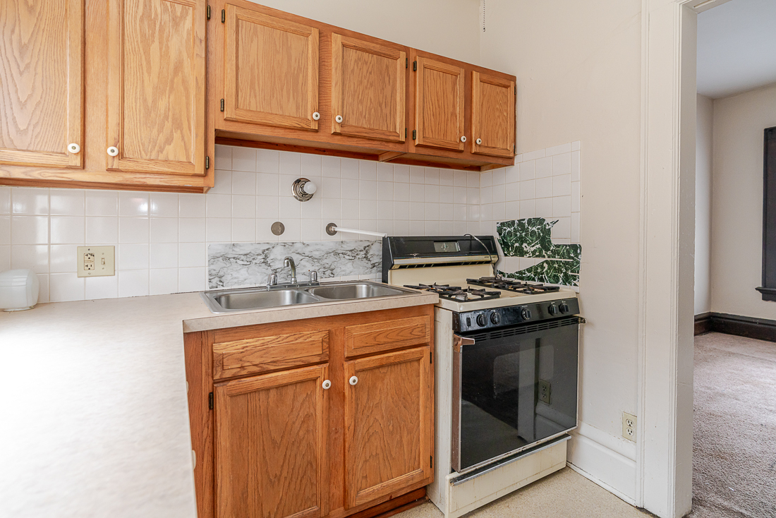 13 E Norwich Ave -12