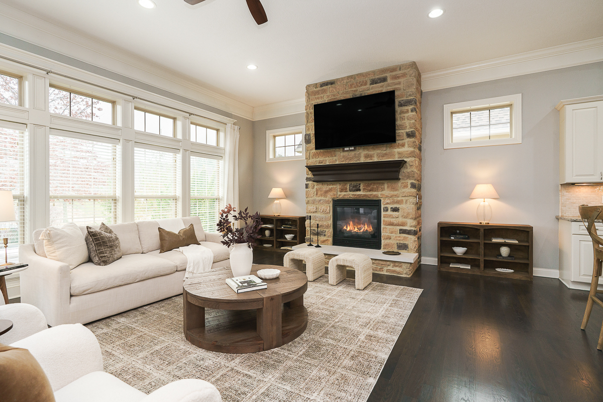 9307 Brolio Villa Dr-36