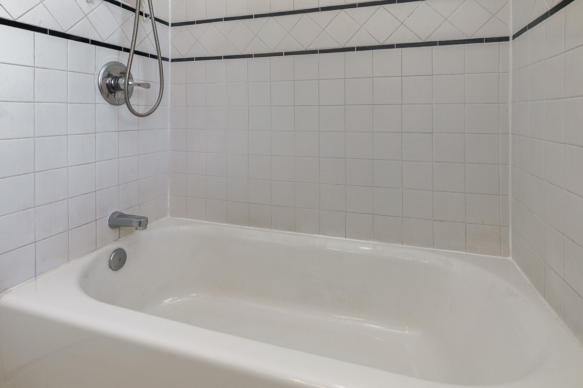 96 N Cassingham Rd-37