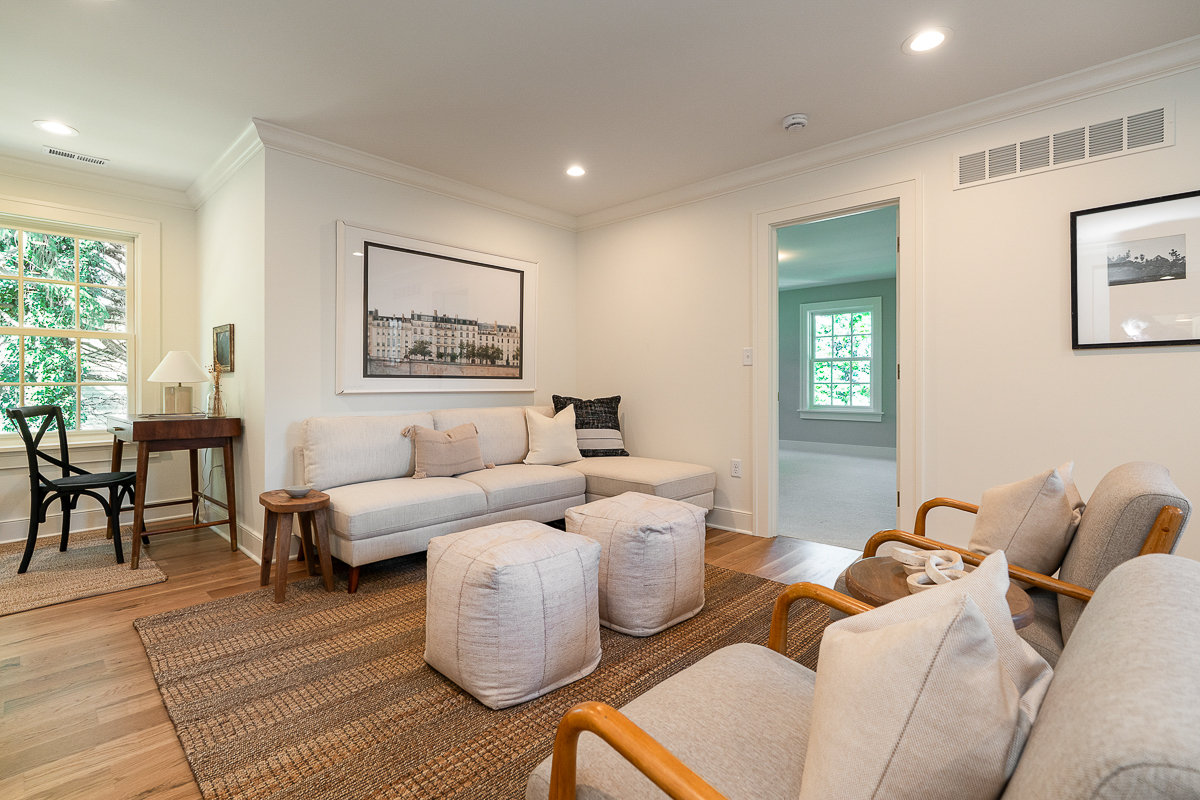 1565 Berkshire Rd.-70