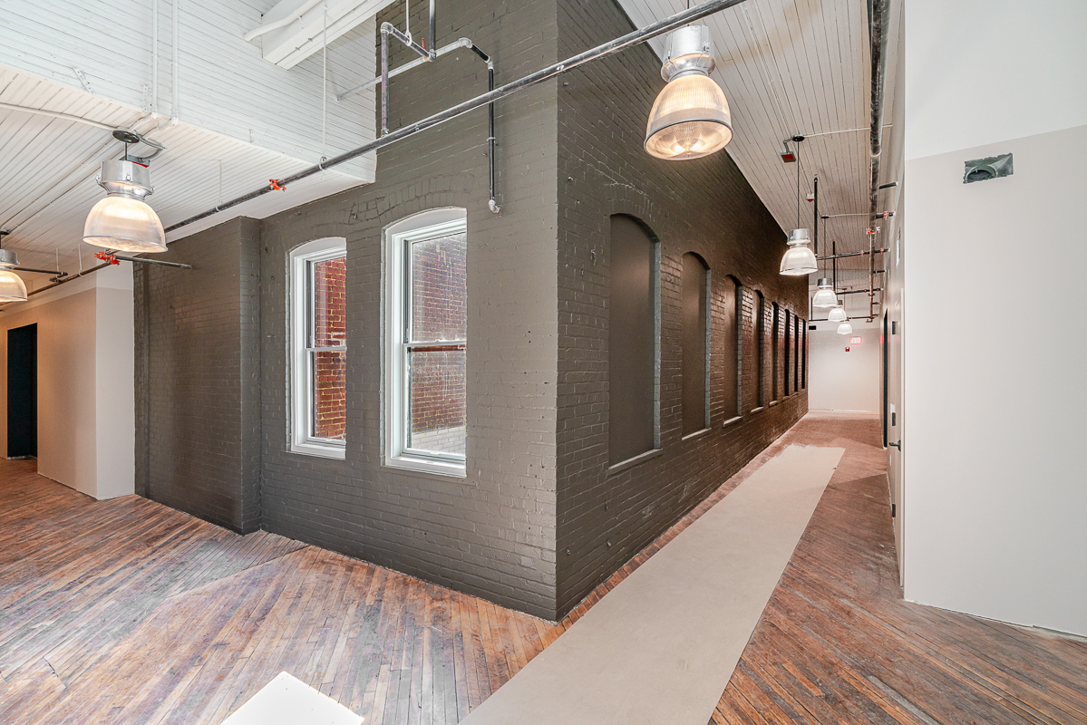 219 N Columbus St-13