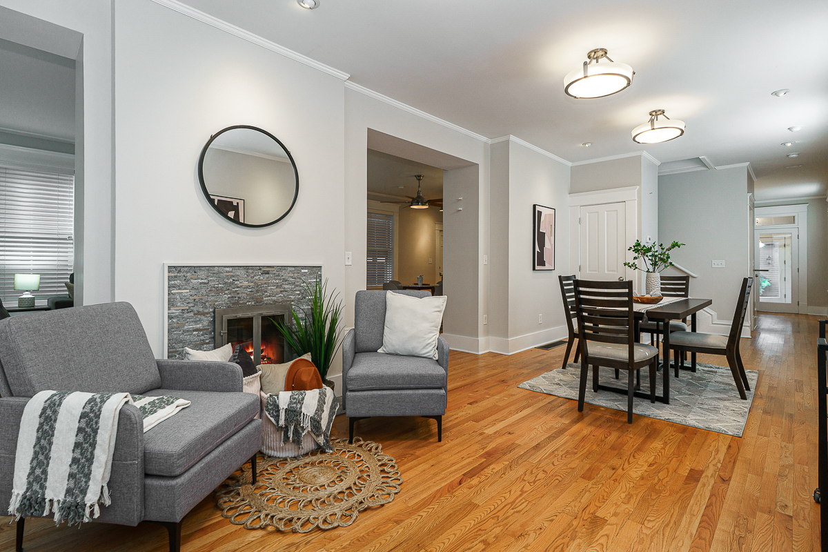 243 e Whittier St------34