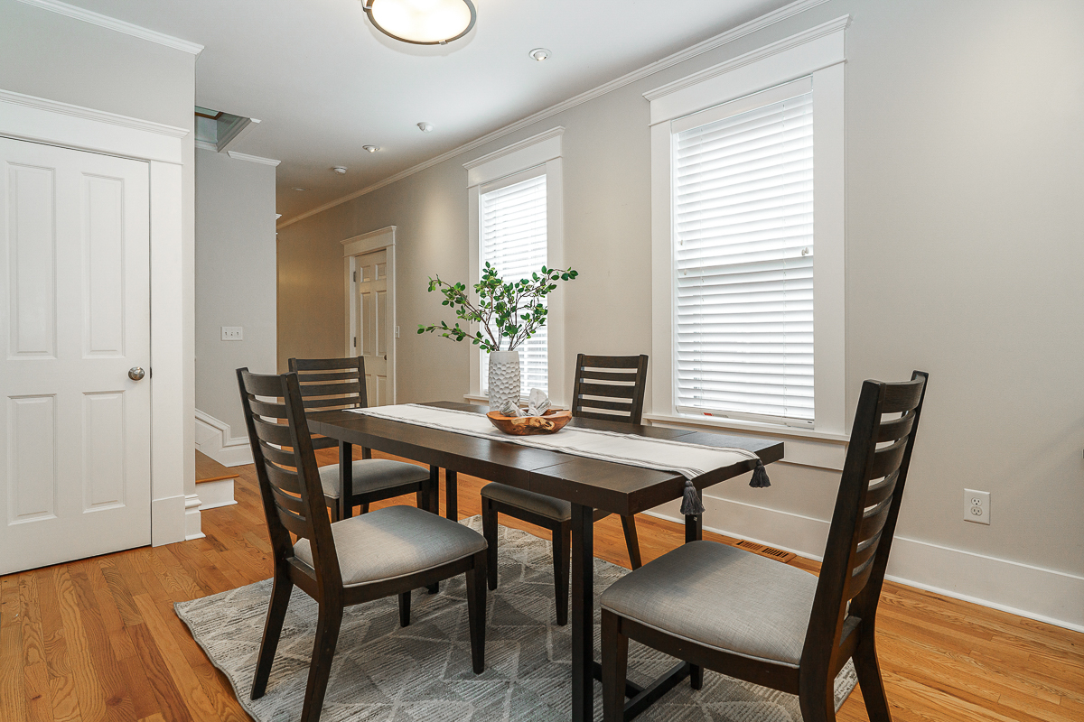 243 e Whittier St------36