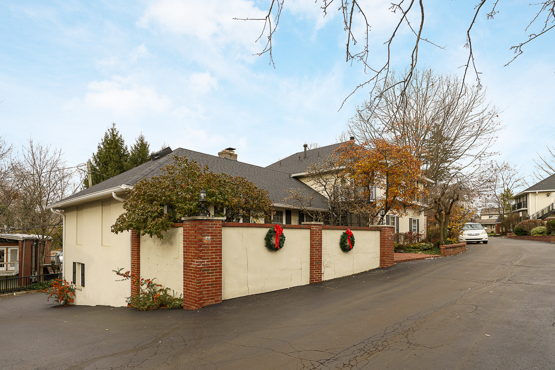 1631 Roxbury Rd F3-6