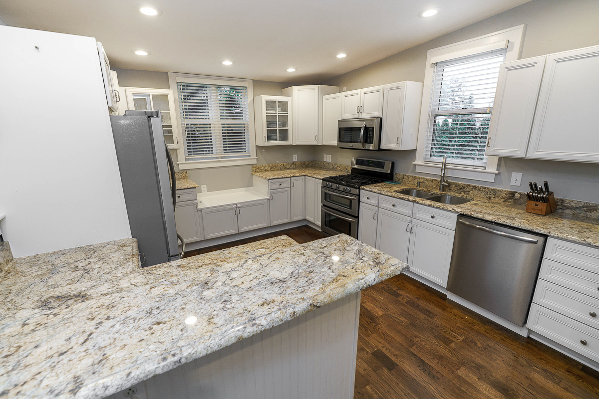 1833 Franklin Avenue-40