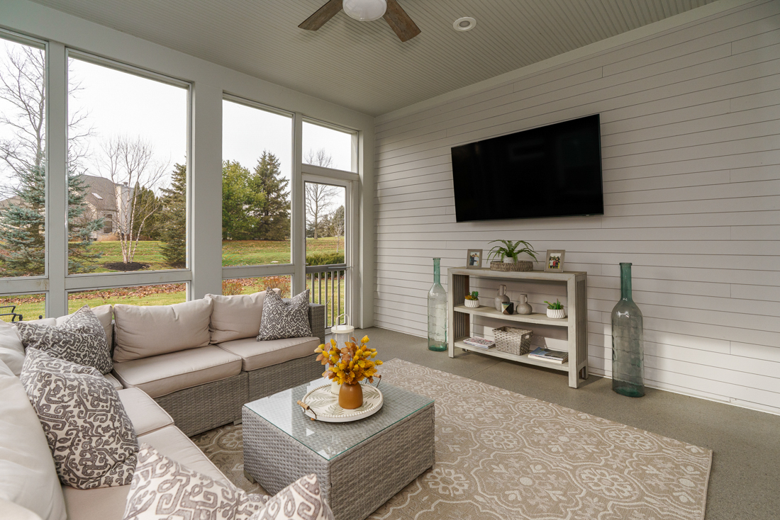 7652 Gateway Blvd --14