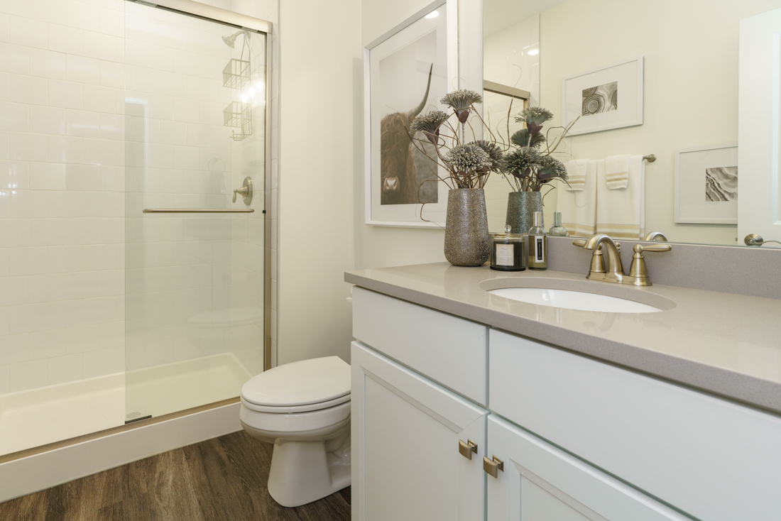 7652 Gateway Blvd --31