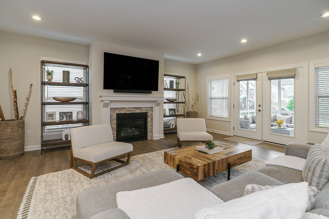 7678 Gateway Blvd-15