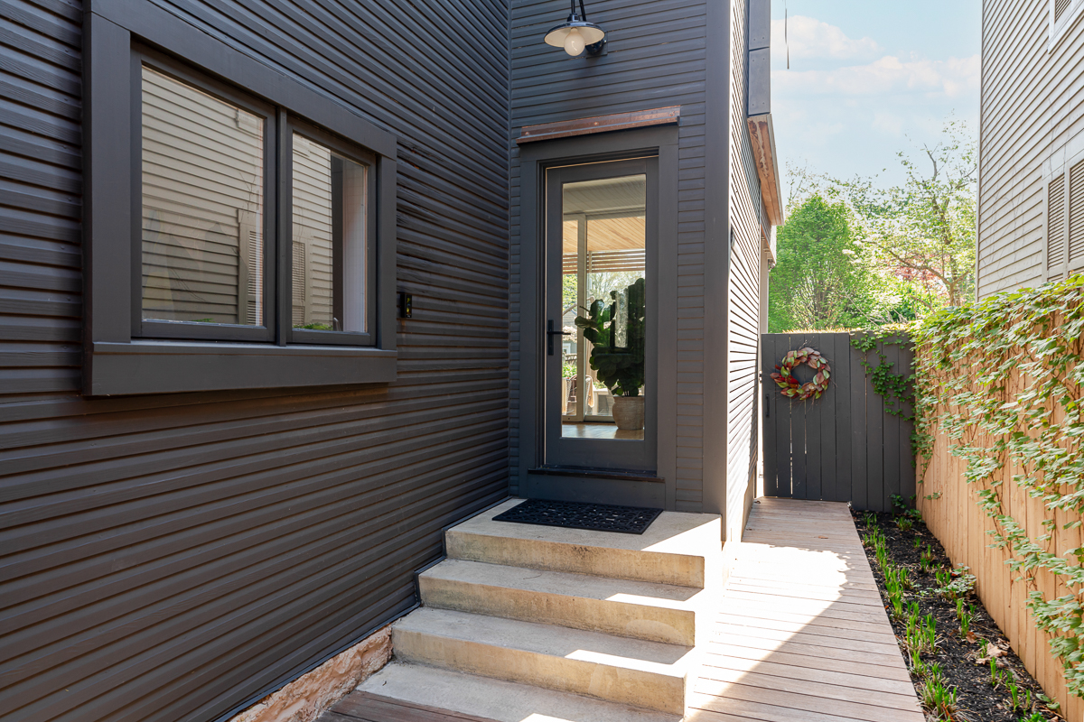 1058 Jaeger St EXT-4