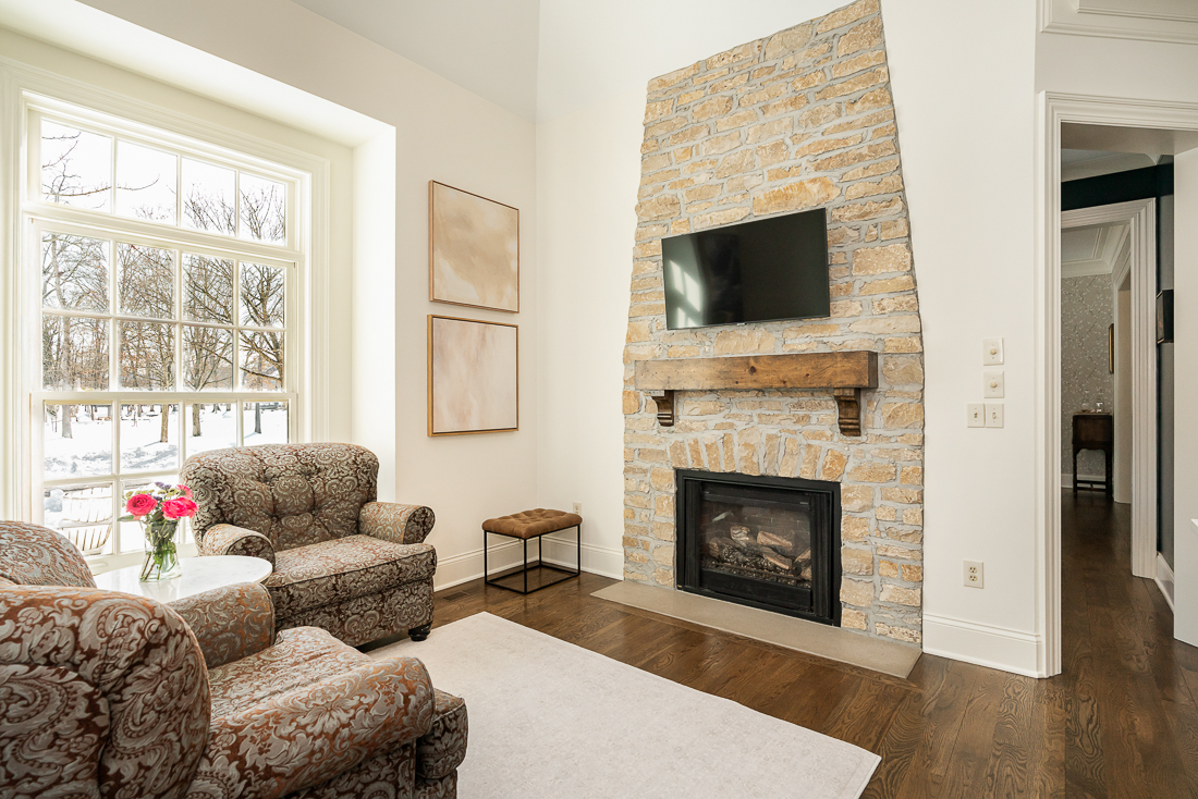 7286 Lambton Green N Interiors-32