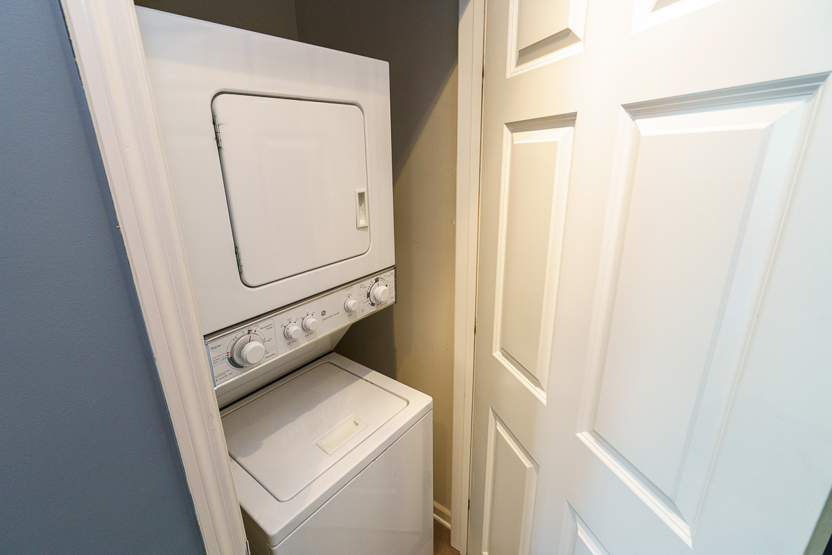 115 e Noble St #3 (17 of 39)