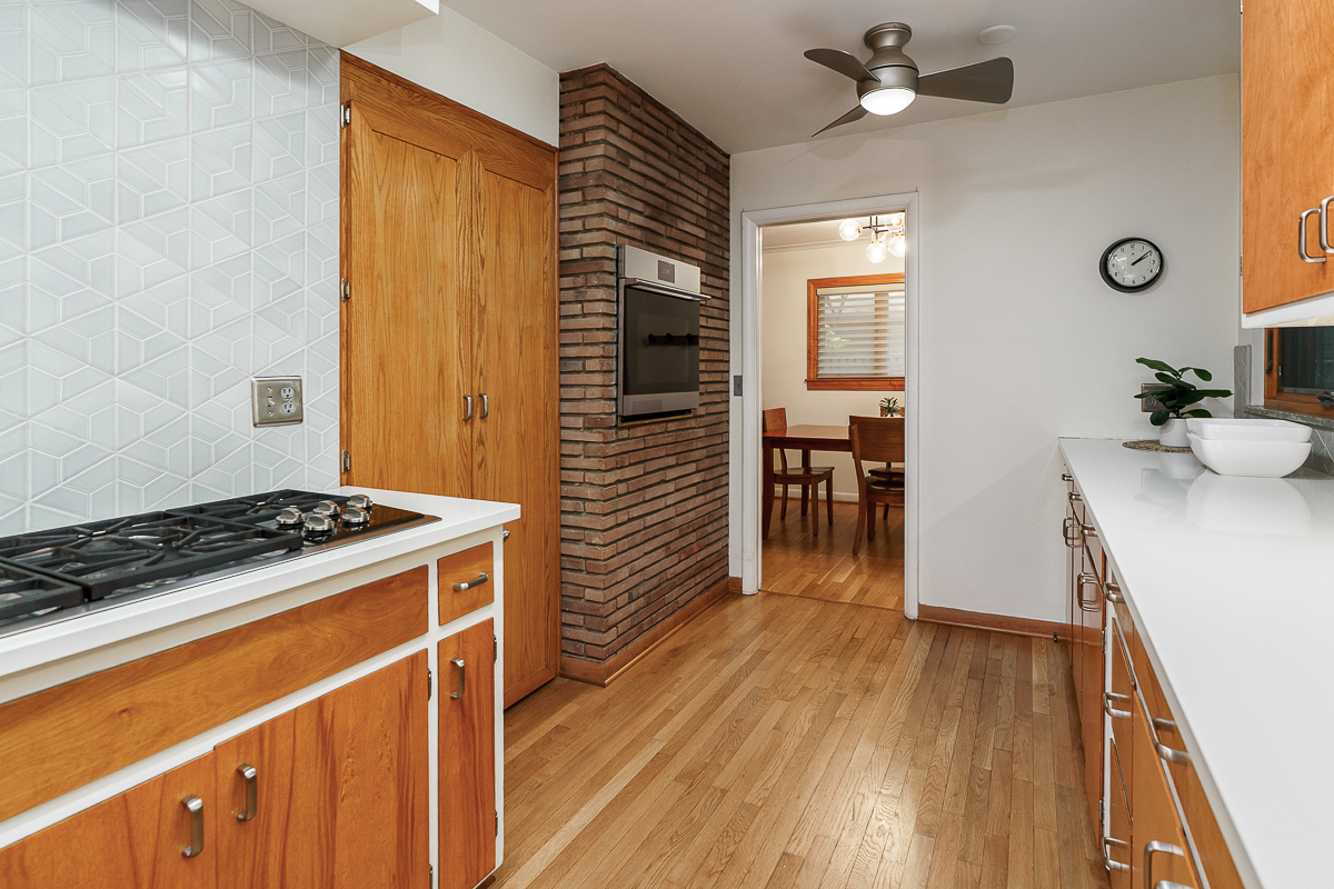 3965 Wynding Dr edit-15