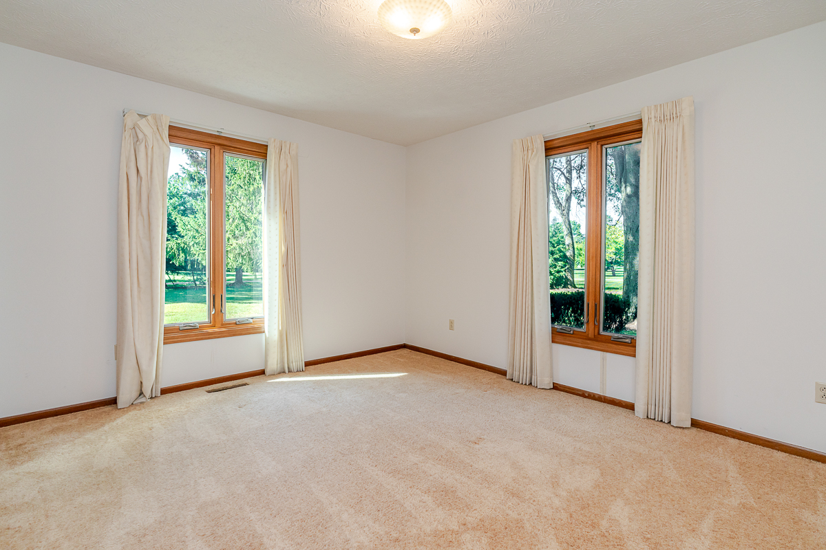 6611 Lake of woods-int-13